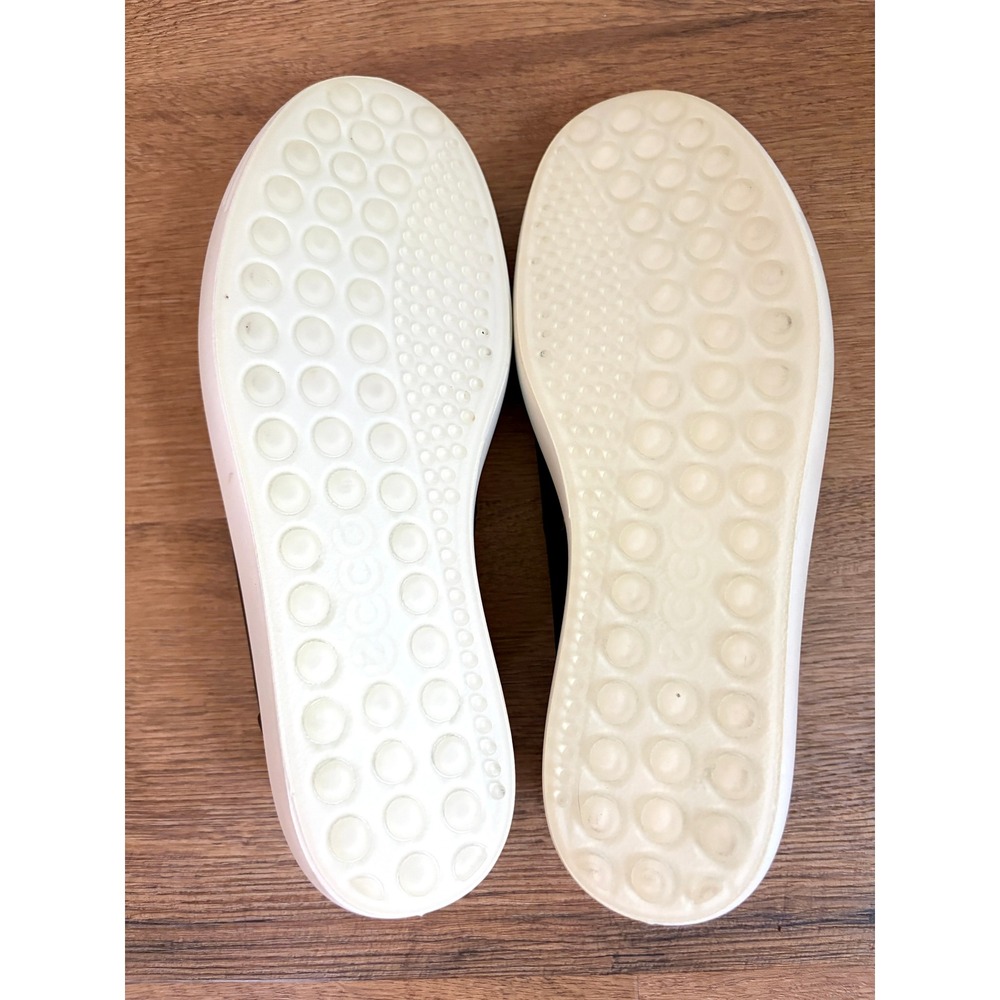 ECCO Soft 7 Black Leather Slip-On Size 9 40 Sneakers White Minimalist Comfort - Picture 3 of 4